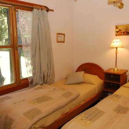 Bungalows El Bosque De Los Elfos سان كارلوس دي باريلوتشي الغرفة الصورة