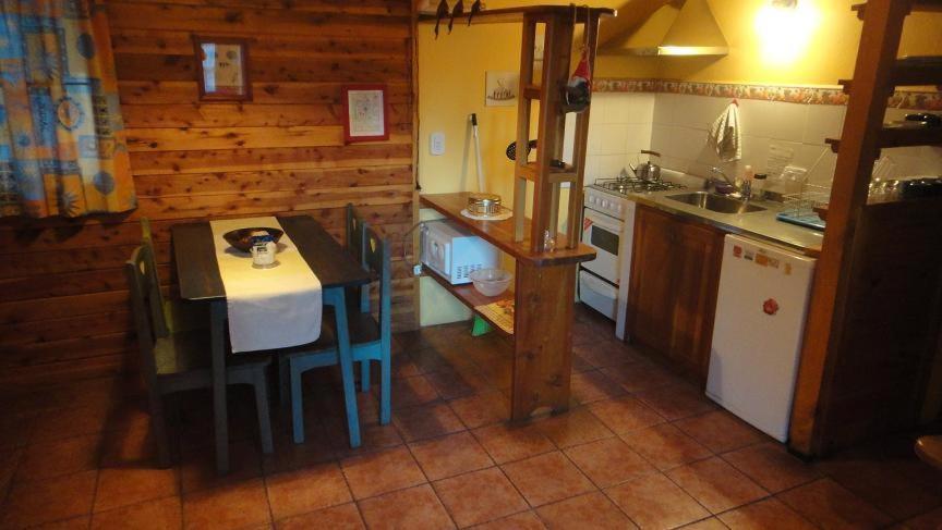 Bungalows El Bosque De Los Elfos سان كارلوس دي باريلوتشي الغرفة الصورة